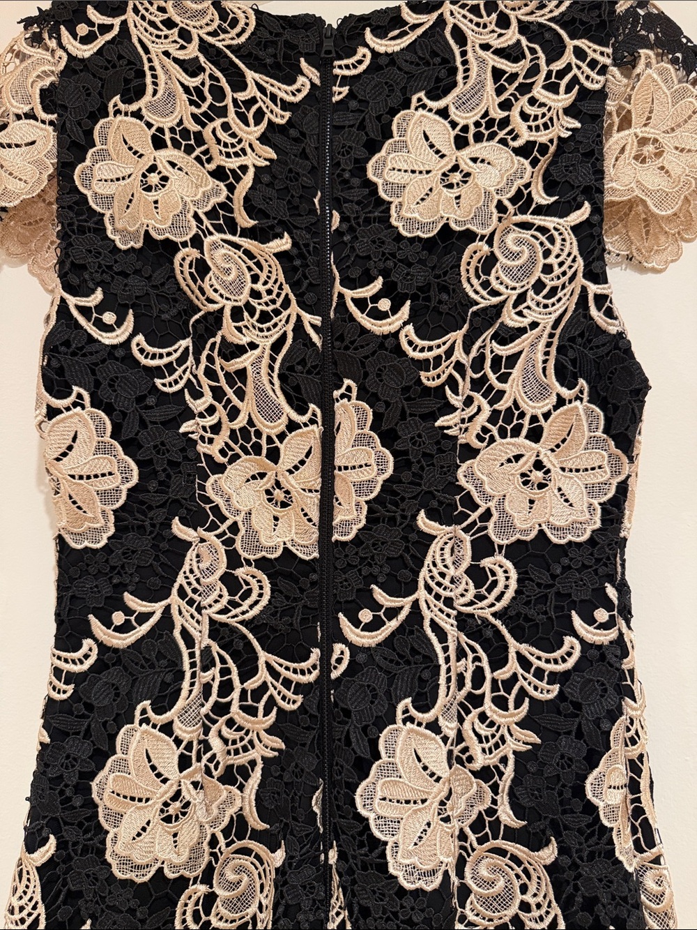 Alice + Olivia Cleora Black Lace Midi Flounce Dress Cream Floral (Orig $495) - Picture 5 of 5